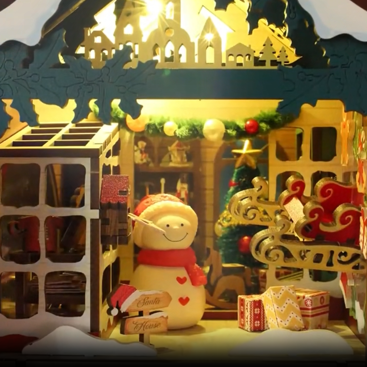 Huis van de Kerstman met Trein Book Nook