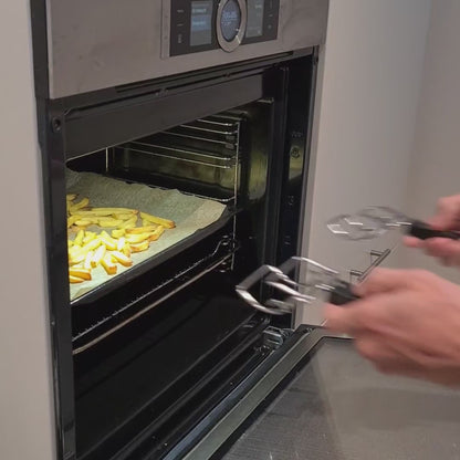 Ovenhulp – Trek Hete Bakplaten Veilig Naar Voren